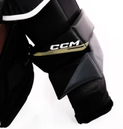 Plastron De Gardien De But De Hockey, Senior CCM Axis 2 Black -Sportega plastron de gardien de but de hockey senior ccm axis 2 black 193842 650x650 g2